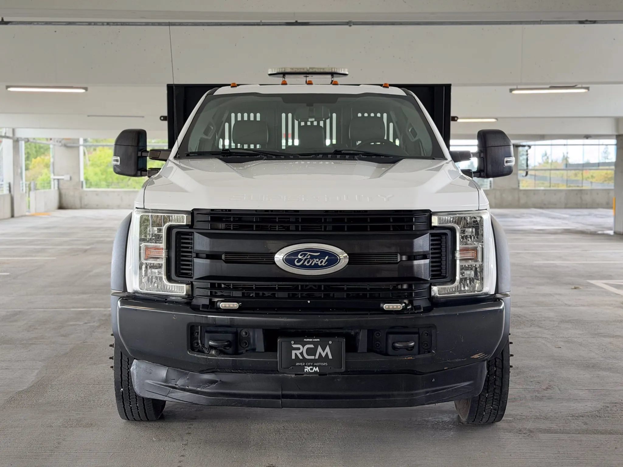 Used 2019 Ford F550 4x4 Regular Cab Super Duty image 2