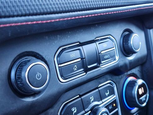 Used 2021 Chevrolet Tahoe RST w/ Luxury Package image 26