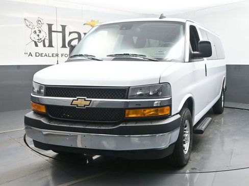 New 2025 Chevrolet Express 3500 LT w/ LT Preferred Equipment Group RWD image 7