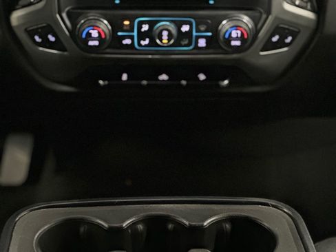 Used 2018 Chevrolet Silverado 1500 LT w/ All Star Edition image 20