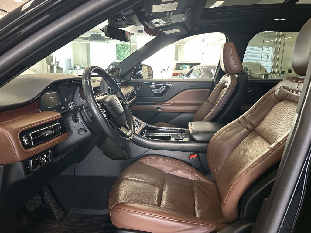 Used 2023 Lincoln Aviator Reserve w/ Elements Package Plus AWD/4WD image 18