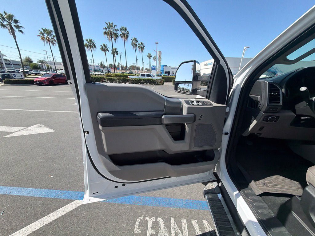 Used 2021 Ford F350 XLT AWD/4WD image 18