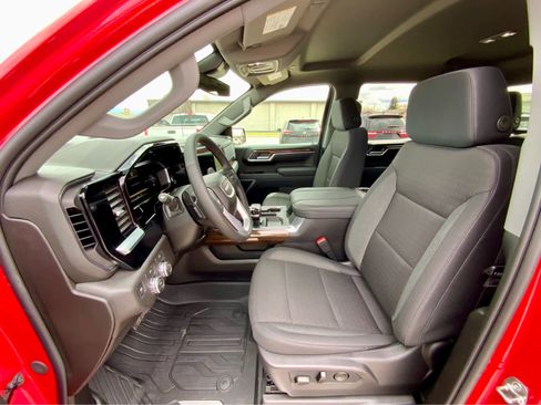 New 2026 GMC Sierra 1500 Elevation image 25