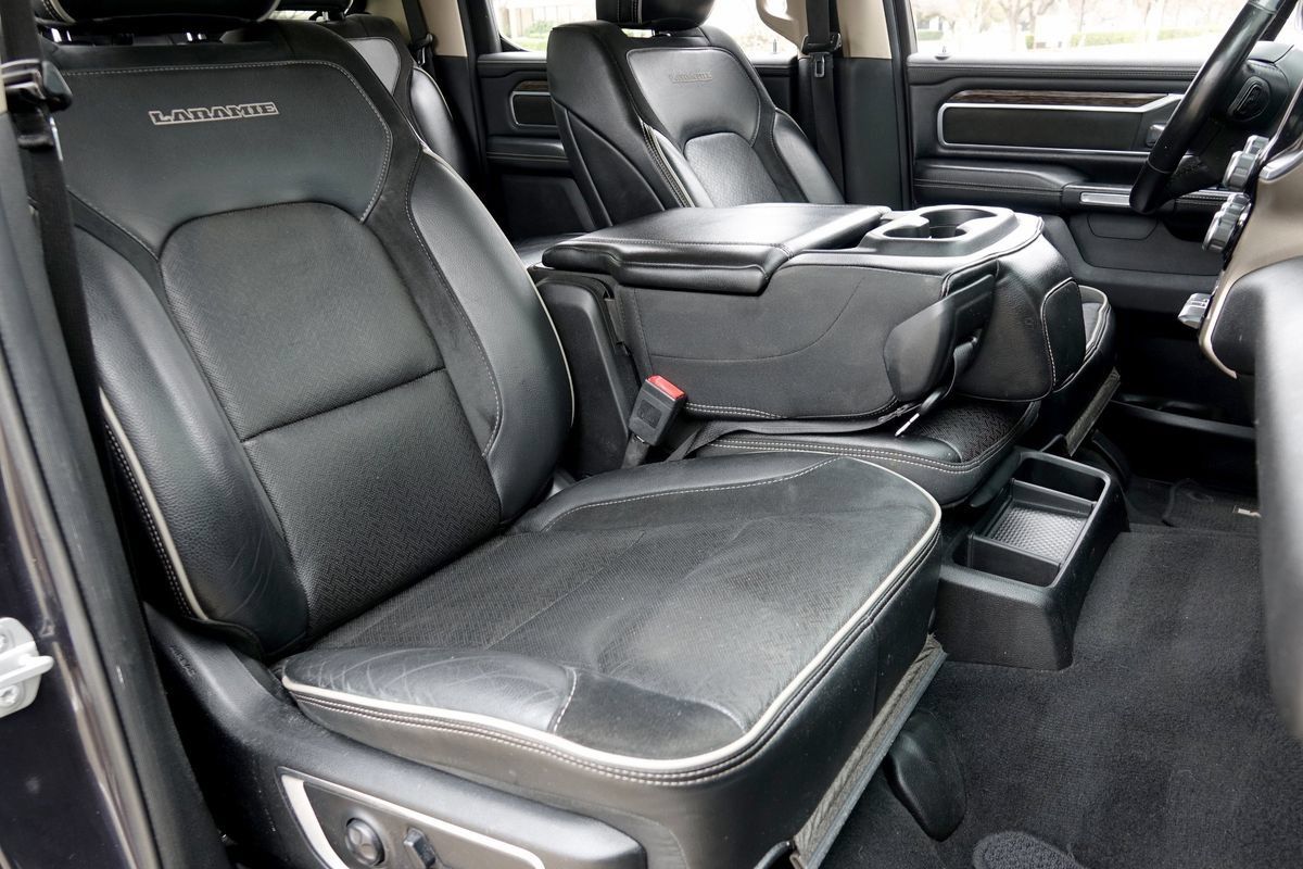 Used 2019 RAM 1500 Laramie AWD/4WD image 8