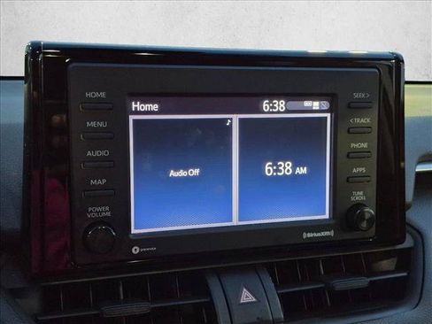 Used 2020 Toyota RAV4 LE FWD image 19