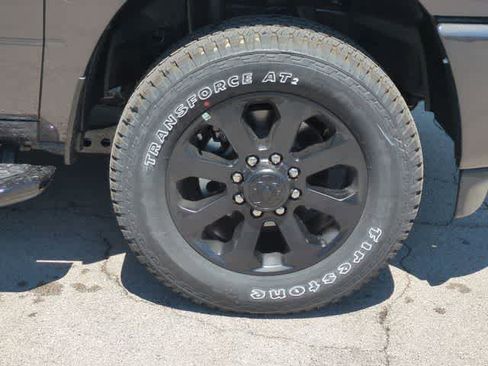 New 2026 RAM 2500 Laramie AWD/4WD image 14