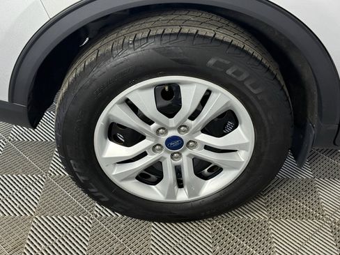 Used 2020 Ford Escape S image 5