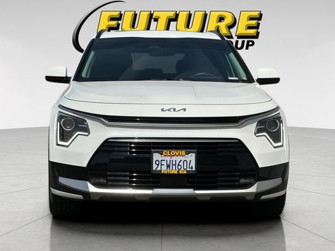 Certified 2023 Kia Niro EX Touring FWD image 9