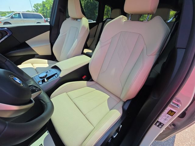 Used 2025 BMW X3 xDrive30i w/ Premium Package AWD/4WD image 11