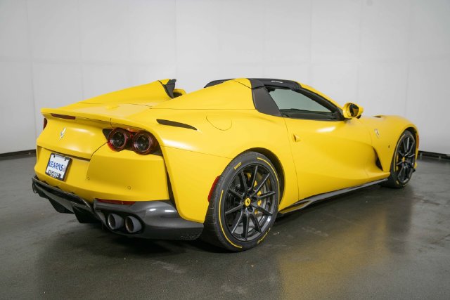 Used 2023 Ferrari 812 GTS RWD image 8