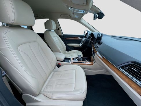 Used 2021 Audi Q5 2.0T Premium image 19