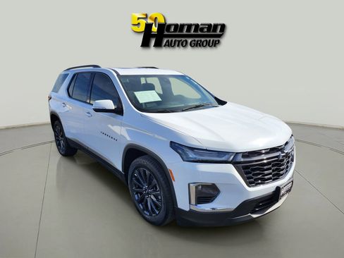 Used 2022 Chevrolet Traverse RS image 7