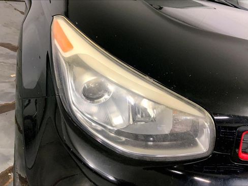 Used 2015 Kia Soul + FWD image 26