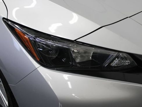 Used 2019 Nissan Leaf FWD image 28