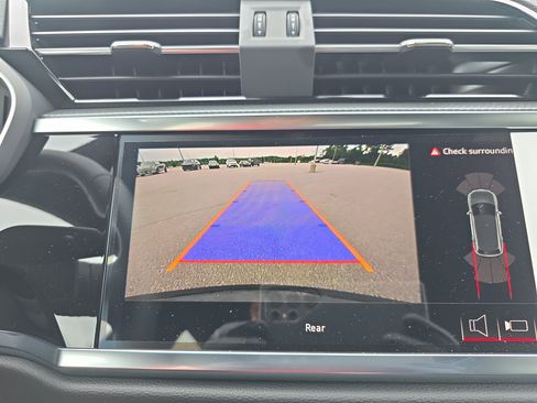 New 2025 Audi Q3 2.0T Premium image 21