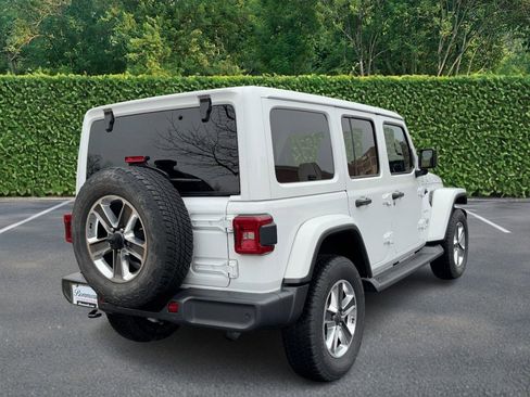 Used 2020 Jeep Wrangler Unlimited Sahara image 3