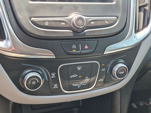 Certified 2024 Chevrolet Equinox LS w/ LS Convenience Package FWD image 21