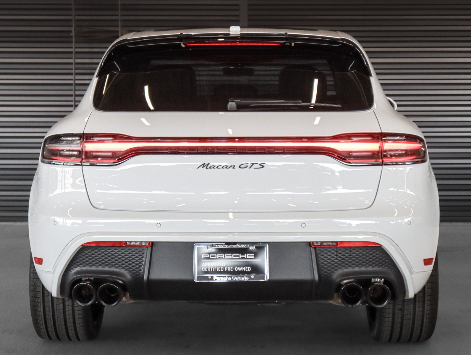 Certified 2025 Porsche Macan GTS AWD/4WD image 9