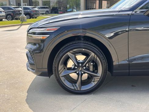 Used 2026 Genesis GV70 2.5T Sport Prestige image 8