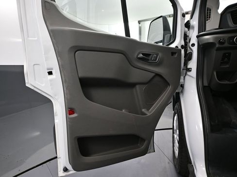 Used 2023 Ford Transit 350 XLT image 18