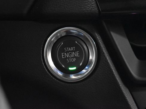 Certified 2021 Cadillac CT4 Luxury w/ Sun And Sound Package image 13