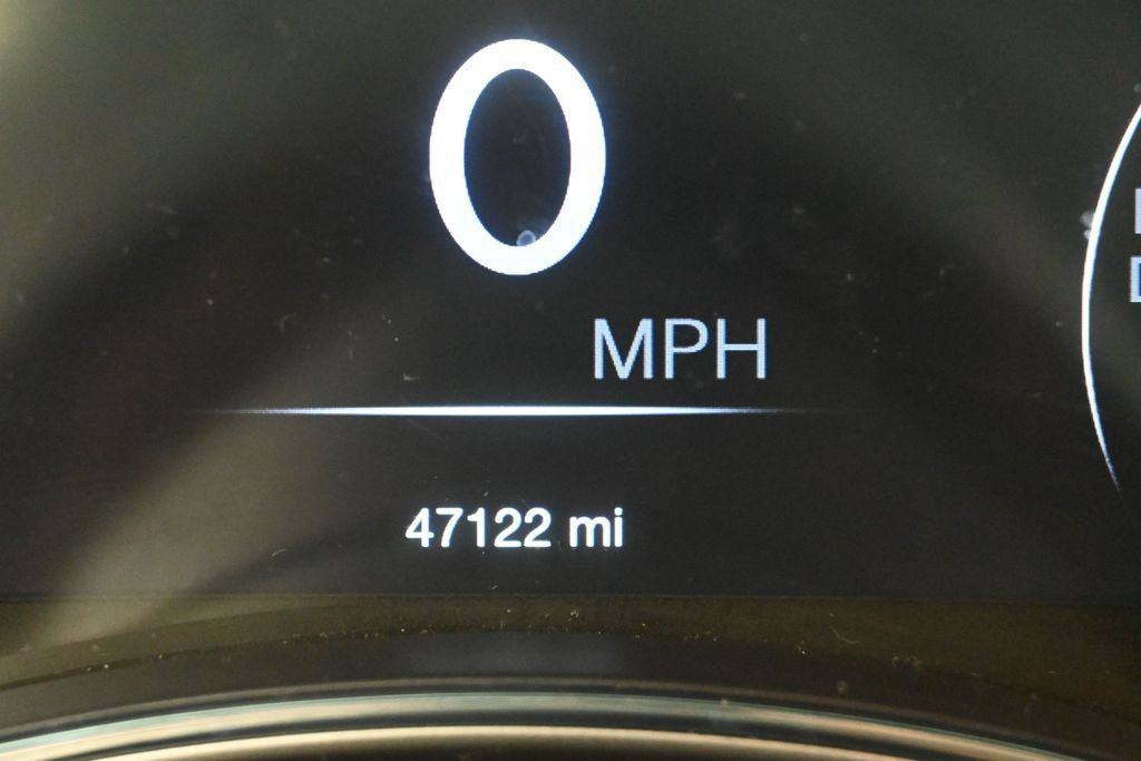 Used 2021 Jeep Grand Cherokee Laredo X RWD image 12