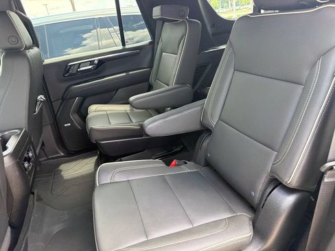 Used 2025 Chevrolet Tahoe Premier w/ Sun And Tow Package RWD image 3
