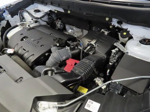 Used 2024 Mitsubishi Outlander Sport ES image 32