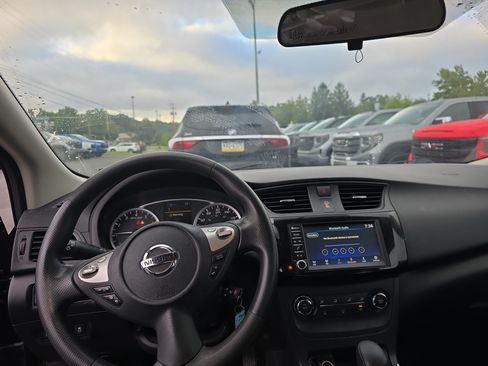 Used 2019 Nissan Sentra S w/ Appearance Package FWD image 13