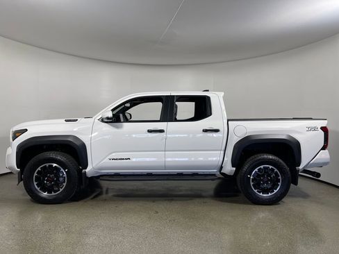 New 2025 Toyota Tacoma TRD Off-Road image 6