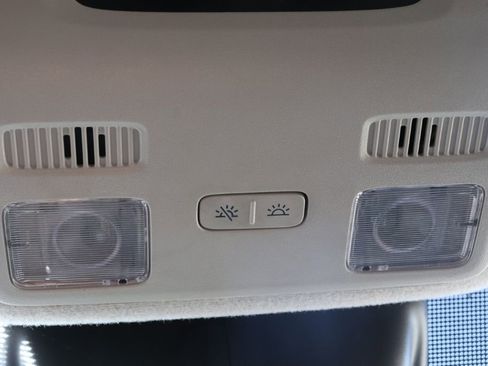 Used 2023 Ford Transit 350 XLT image 19