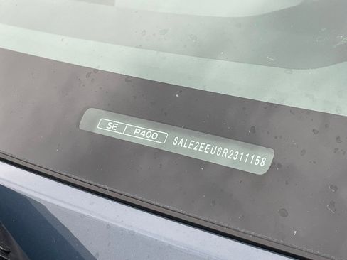 Used 2024 Land Rover Defender 110 X-Dynamic SE image 13