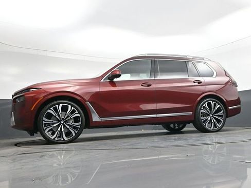 Used 2024 BMW X7 xDrive40i AWD/4WD image 34