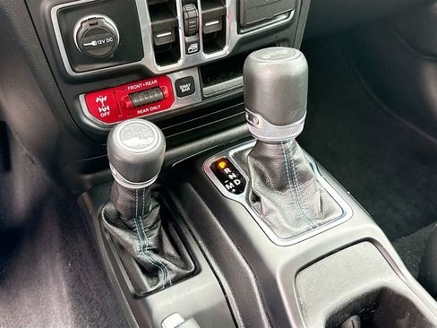 Used 2023 Jeep Wrangler Unlimited Rubicon 4xe w/ Steel Bumper Group image 18