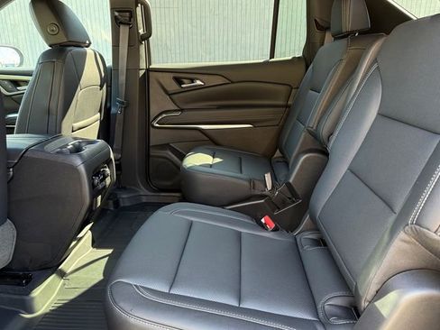 New 2026 Chevrolet Traverse LT w/ Driver Confidence Package image 17