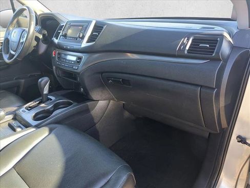 Used 2019 Honda Ridgeline RTL image 23