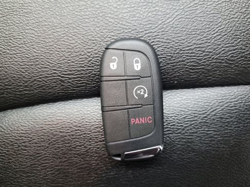 Used 2024 Jeep Compass Limited AWD/4WD image 32