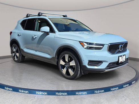 Used 2019 Volvo XC40 T5 Momentum AWD/4WD image 4