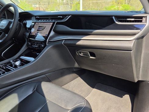 Used 2022 Jeep Grand Cherokee Limited 4xe image 48