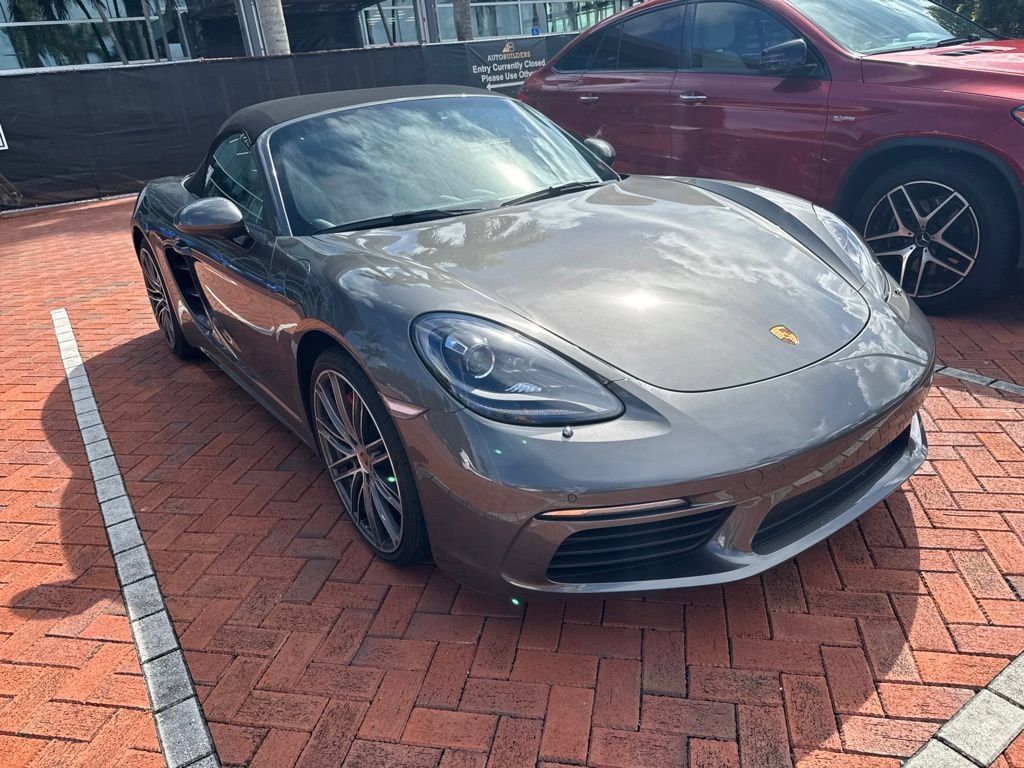 Used 2025 Porsche 718 Boxster S RWD image 1