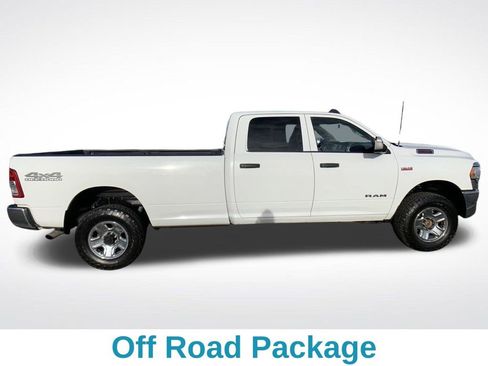 Used 2020 RAM 2500 Tradesman w/ Chrome Appearance Group AWD/4WD image 6