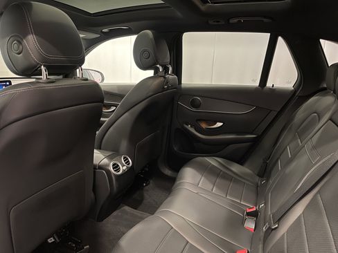 Used 2021 Mercedes-Benz GLC 300 4MATIC image 24