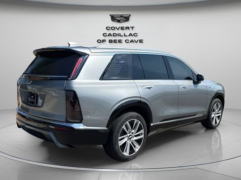 New 2026 Cadillac Vistiq Luxury image 9