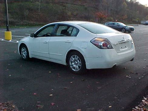 Used 2009 Nissan Altima 2.5 S FWD image 7