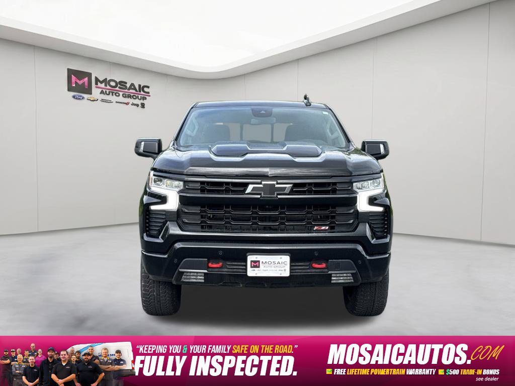 Used 2026 Chevrolet Silverado 1500 LT Trail Boss w/ LT Trail Boss Premium Package AWD/4WD image 2