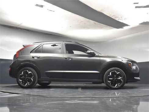 Used 2024 Kia Niro Wind image 38