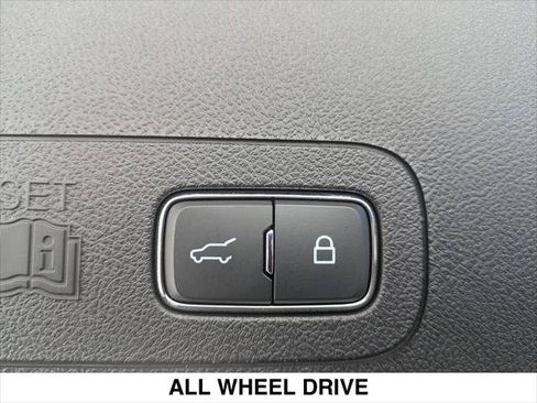 Used 2023 Lincoln Aviator Reserve w/ Equipment Group 201A AWD/4WD image 27