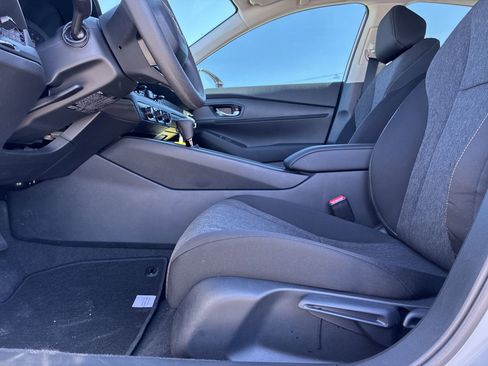 Certified 2025 Honda Accord LX image 18