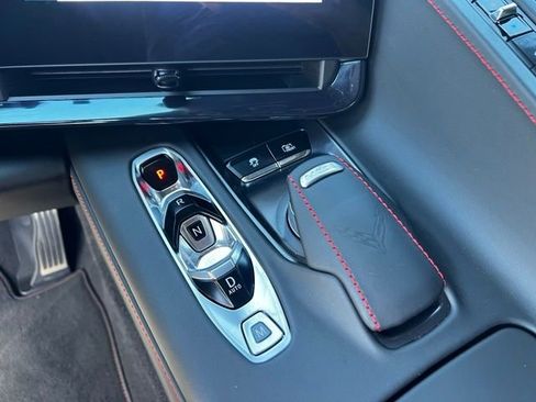 Used 2024 Chevrolet Corvette Z06 w/ Z07 Performance Package RWD image 18