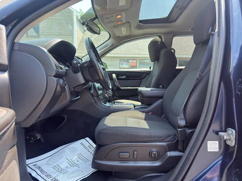 Used 2016 GMC Acadia SLE AWD/4WD image 19